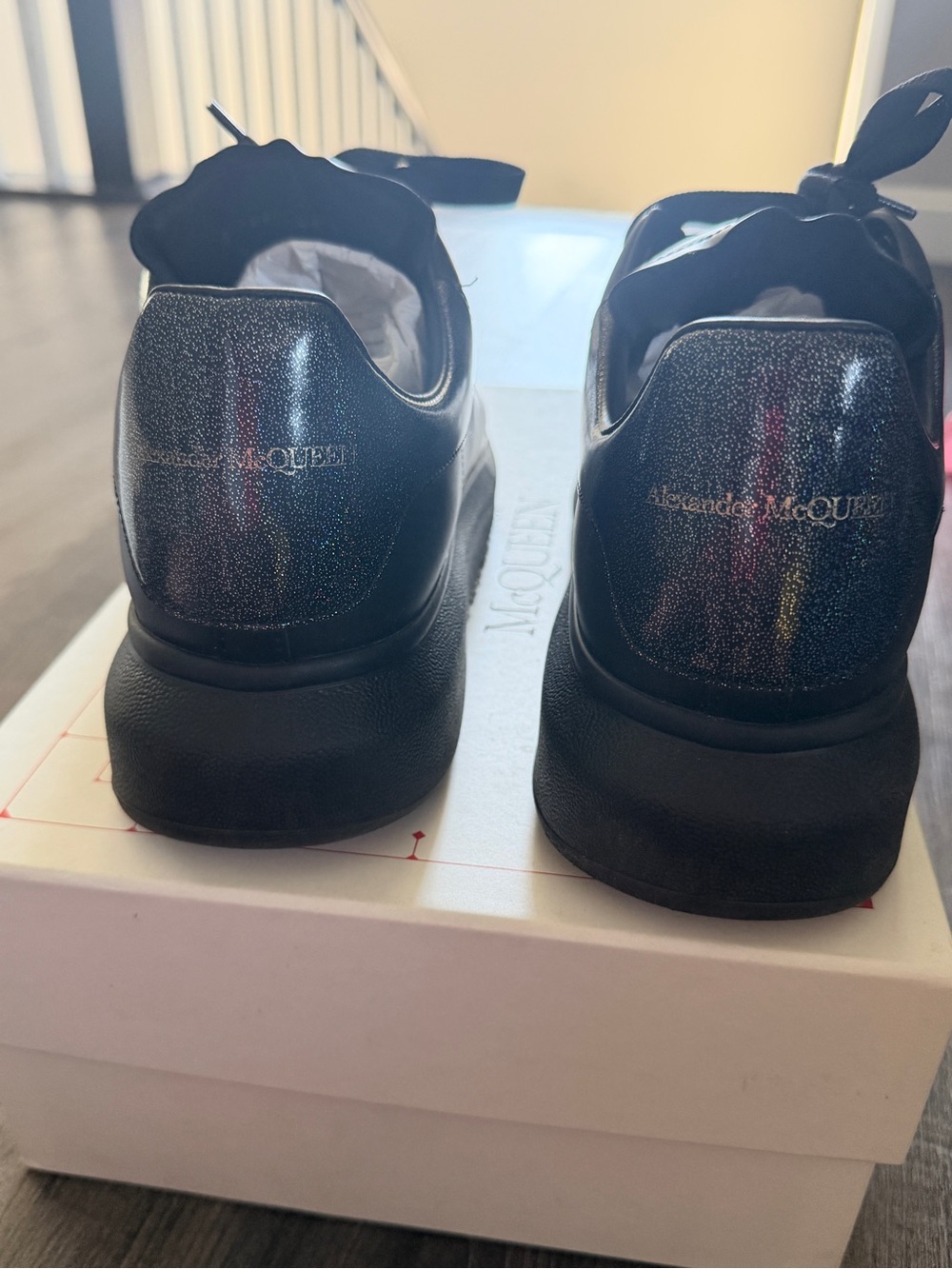 Alexander McQueen Black Iridescent Glitter Heel Low-Top Sneakers